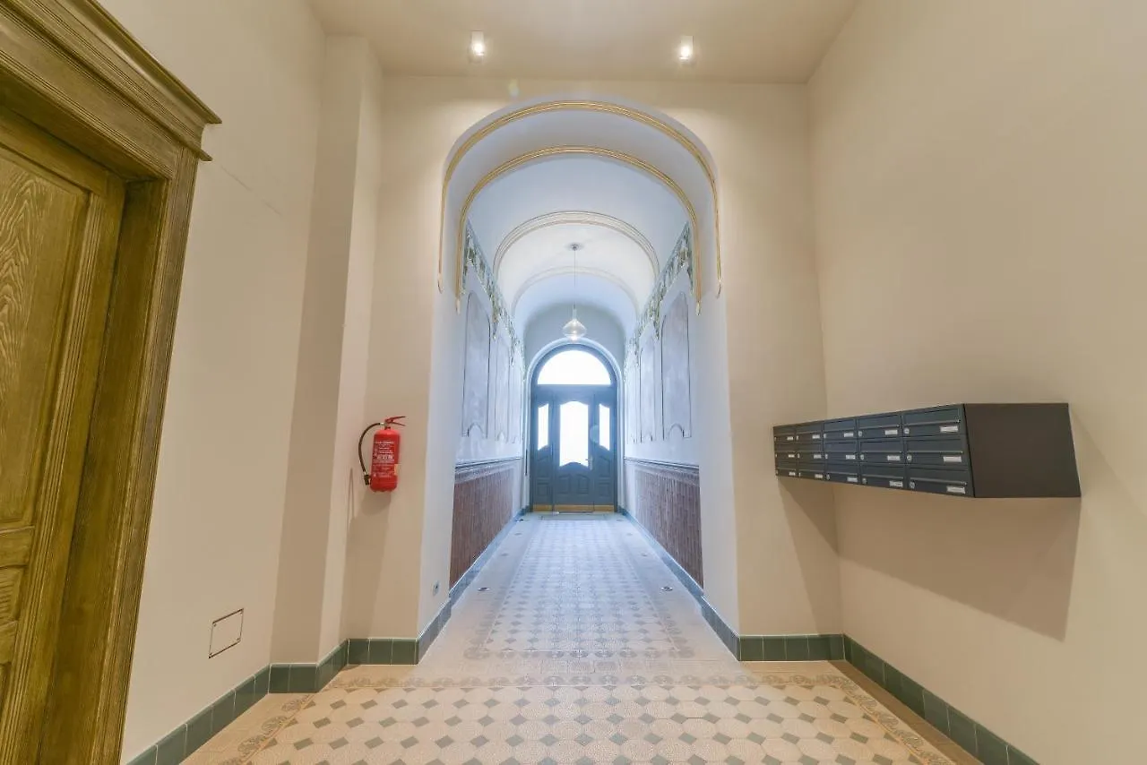 Brand New Apartment Next To Old Town Square Prague